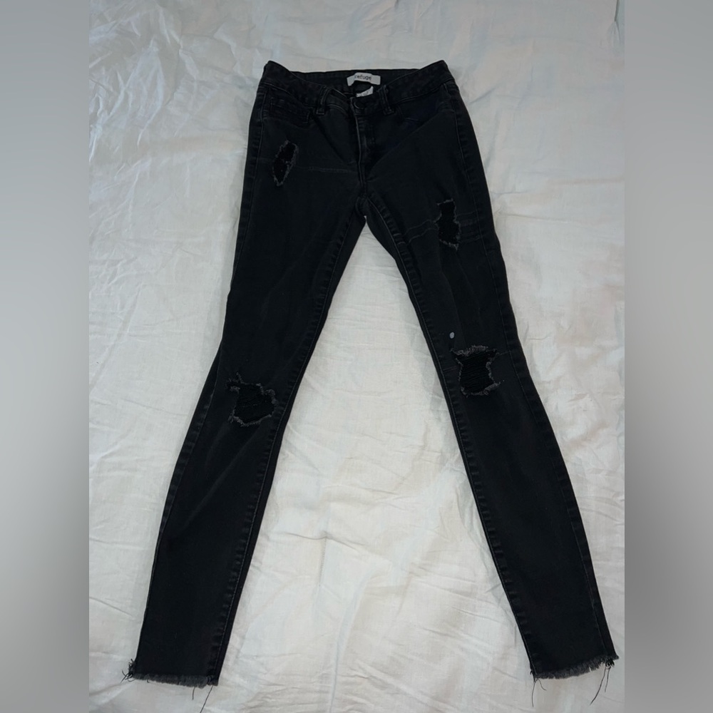 Refuge Black Ripped Jeans